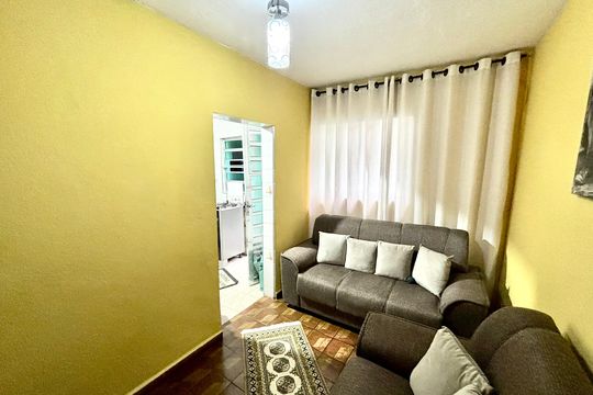 Casa à venda com 6 quartos, 210m² em Cidade Líder, São Paulo