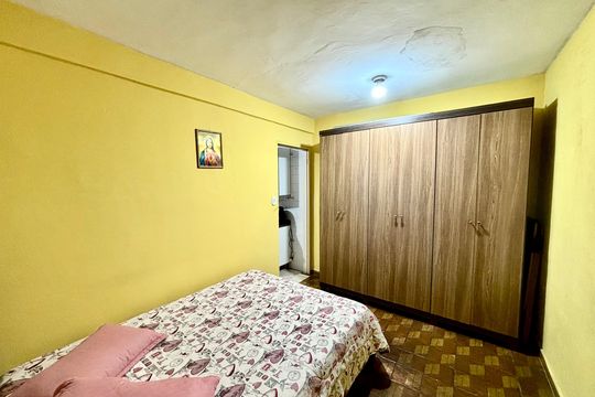Quarto 1 de casa à venda com 6 quartos, 210m² em Cidade Líder, São Paulo
