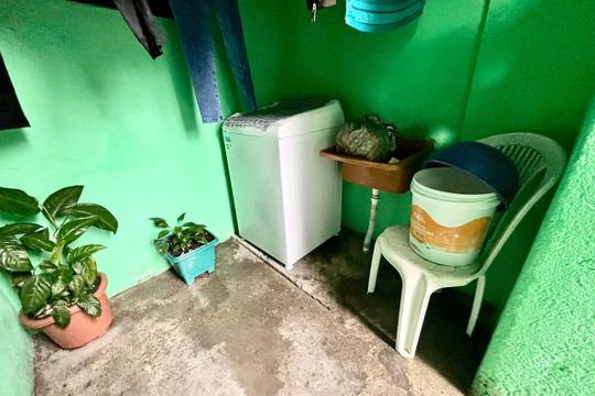 Área de Serviço de casa à venda com 6 quartos, 210m² em Cidade Líder, São Paulo