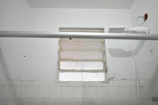 Banheiro de apartamento para alugar com 1 quarto, 52m² em Vila Clementino , São Paulo