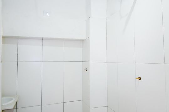 Banheiro da Suíte  de casa para alugar com 1 quarto, 140m² em Jardim do Papai, Guarulhos