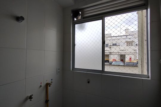 Área de Serviço de apartamento para alugar com 2 quartos, 50m² em Taquara, Rio de Janeiro