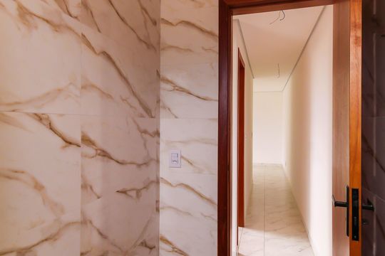 Banheiro de apartamento à venda com 2 quartos, 55m² em Vila Libanesa, São Paulo