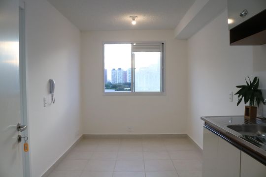 Apartamento para alugar com 1 quarto, 27m² em Parque Industrial Tomas Edson, São Paulo