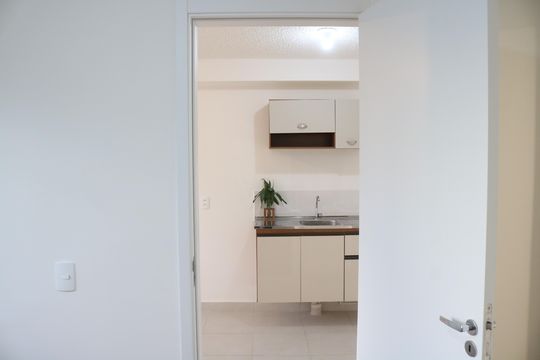 Quarto de apartamento para alugar com 1 quarto, 27m² em Parque Industrial Tomas Edson, São Paulo