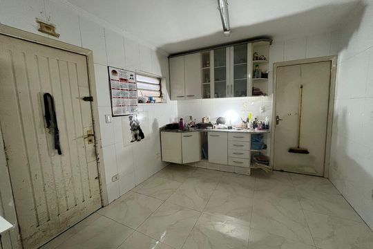 Área de serviço de casa à venda com 4 quartos, 202m² em Parque Jabaquara, São Paulo