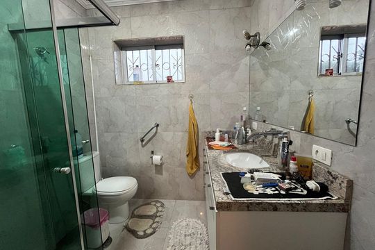 Banheiro de casa à venda com 4 quartos, 202m² em Parque Jabaquara, São Paulo