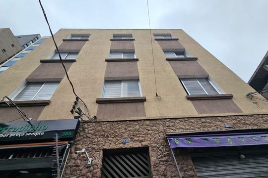 Fachada de apartamento à venda com 2 quartos, 77m² em Sé, São Paulo