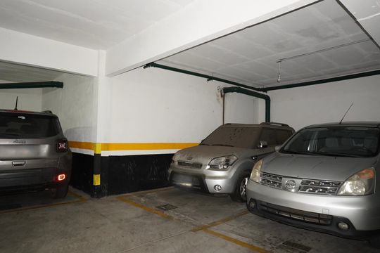 Garagem (2 vagas) de apartamento para alugar com 3 quartos, 93m² em Serra, Belo Horizonte