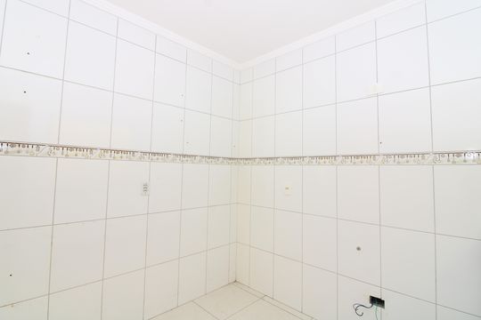 Cozinha de casa de condomínio para alugar com 2 quartos, 80m² em Vila Ré, São Paulo