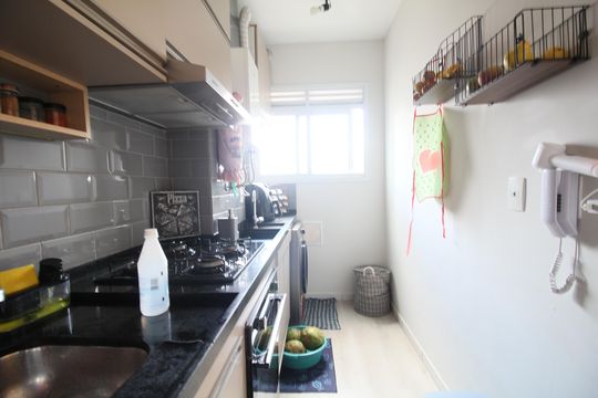 Cozinha de apartamento para alugar com 2 quartos, 45m² em Vila Andrade, São Paulo