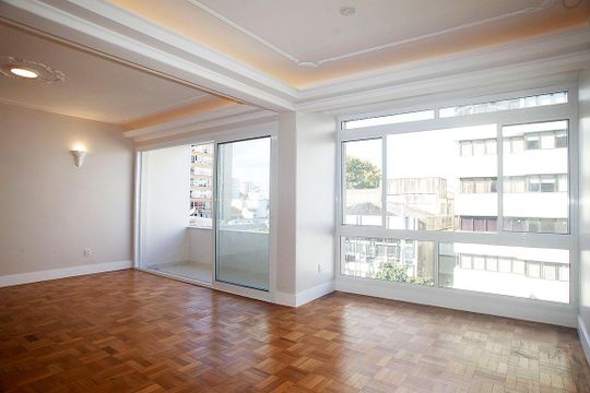 Sala de apartamento à venda com 3 quartos, 140m² em Bom Fim, Porto Alegre