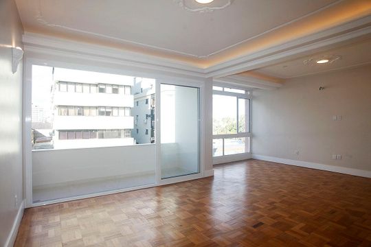 Sala de apartamento à venda com 3 quartos, 140m² em Bom Fim, Porto Alegre