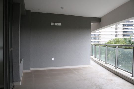 Varanda de apartamento à venda com 3 quartos, 136m² em Água Branca, São Paulo