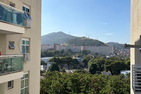 Sala - Varanda de apartamento à venda com 1 quarto, 37m² em Taquara, Rio de Janeiro