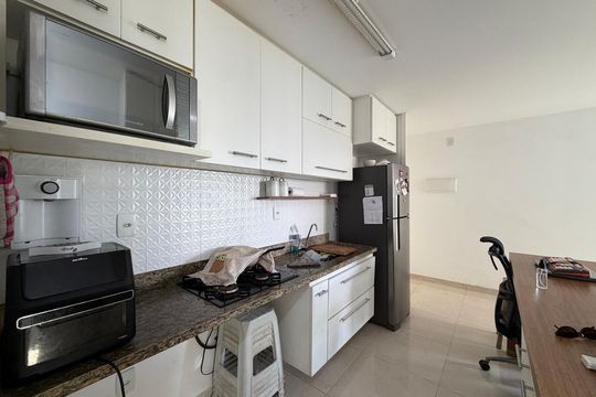 Cozinha de apartamento à venda com 1 quarto, 37m² em Taquara, Rio de Janeiro