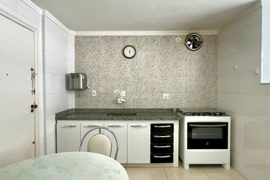 Cozinha de apartamento à venda com 2 quartos, 109m² em Paraíso, São Paulo