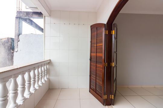 Área de Serviço de casa para alugar com 3 quartos, 75m² em Ayrosa, Osasco