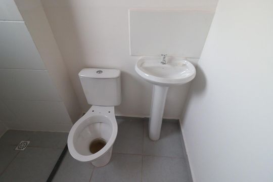 Banheiro de apartamento para alugar com 2 quartos, 45m² em Quintino Facci Ii, Ribeirão Preto