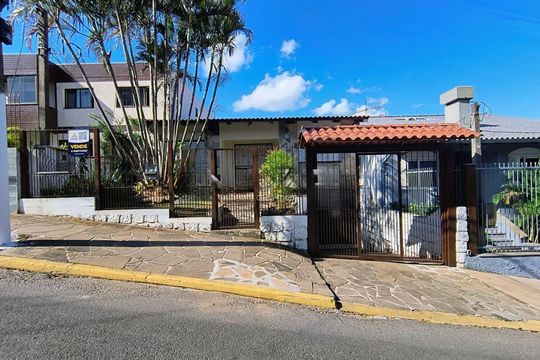 Casa para alugar com 4 quartos, 264m² em Centro, Gravataí