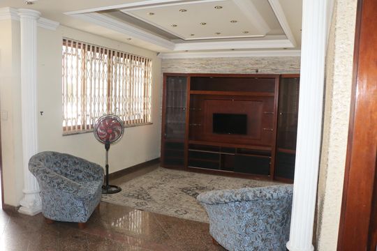 sala de casa para alugar com 3 quartos, 500m² em Caonze, Nova Iguaçu