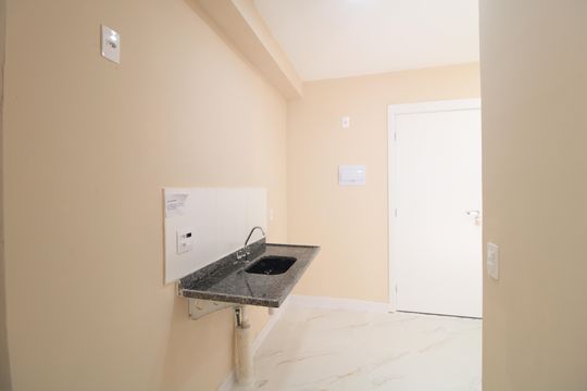 Cozinha de apartamento à venda com 2 quartos, 39m² em Usina Piratininga, São Paulo