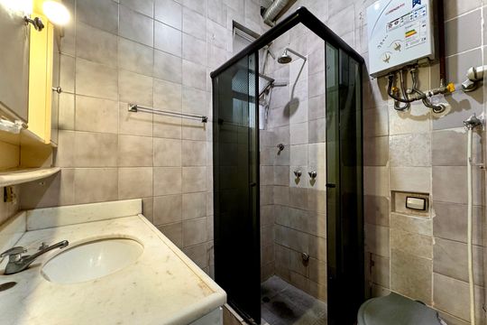 Banheiro de apartamento à venda com 2 quartos, 67m² em Botafogo, Rio de Janeiro