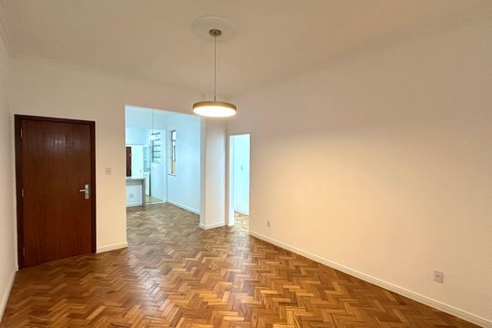 Apartamento à venda com 3 quartos, 111m² em Copacabana, Rio de Janeiro