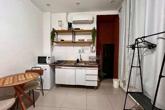 Cozinha  de apartamento para alugar com 1 quarto, 33m² em Copacabana, Rio de Janeiro