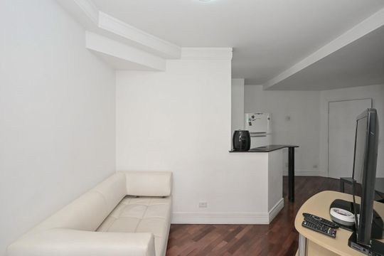 Sala de apartamento à venda com 1 quarto, 43m² em Vila Suzana, São Paulo