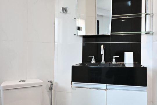 Banheiro Suíte  de apartamento à venda com 1 quarto, 43m² em Vila Suzana, São Paulo