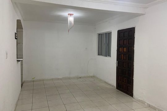 Casa para alugar com 3 quartos, 120m² em Vila Yolanda, Osasco