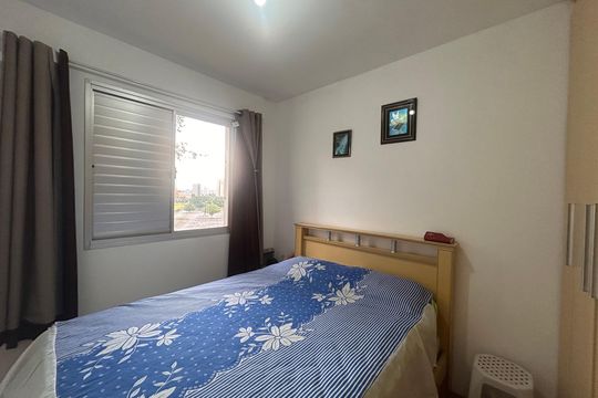 Quarto 2 de apartamento à venda com 2 quartos, 47m² em Vila Arriete, São Paulo