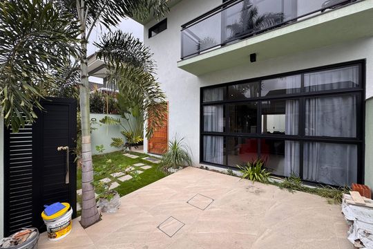 Área externa de casa de condomínio à venda com 4 quartos, 160m² em Vargem Pequena, Rio de Janeiro