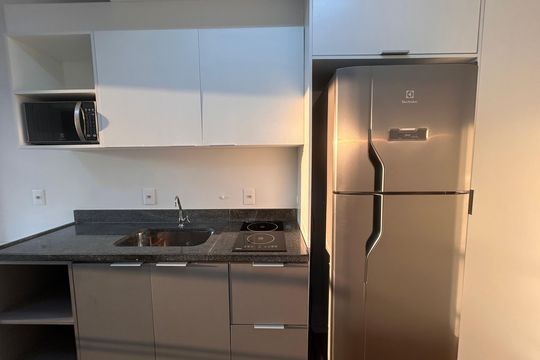 Cozinha de kitnet/studio à venda com 1 quarto, 25m² em Santo Amaro, São Paulo