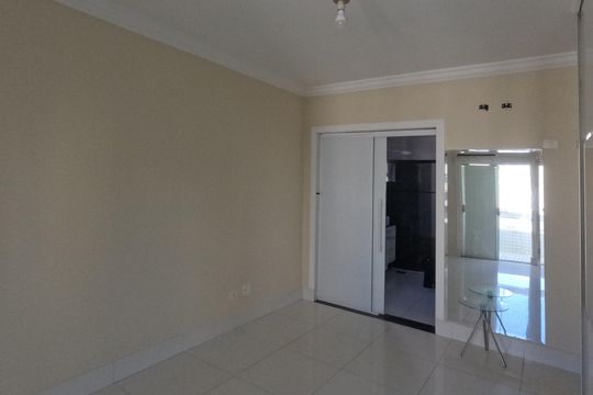 Quarto 2 de apartamento para alugar com 2 quartos, 110m² em Gonzaga, Santos