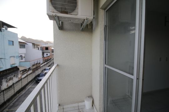 Varanda de apartamento à venda com 2 quartos, 52m² em Taquara, Rio de Janeiro