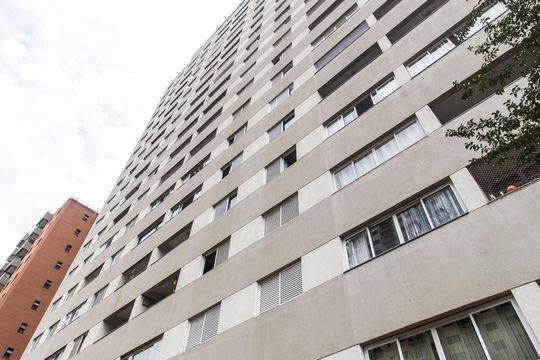 Fachada do bloco de apartamento para alugar com 2 quartos, 119m² em Alphaville Industrial, Barueri
