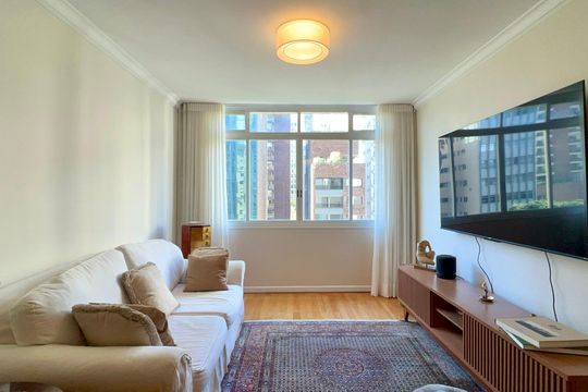 Sala de TV de apartamento para alugar com 3 quartos, 141m² em Jardim Paulista, São Paulo