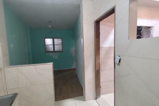Casa para alugar com 1 quarto, 40m² em Parque Moderno, Duque de Caxias
