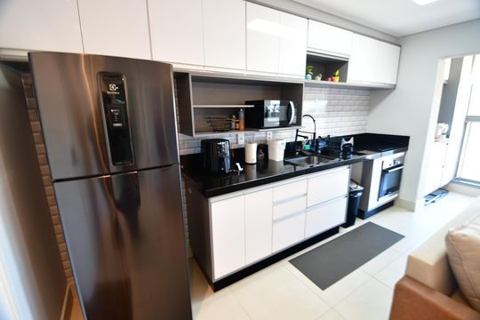 Cozinha de apartamento à venda com 1 quarto, 40m² em Cambuí, Campinas
