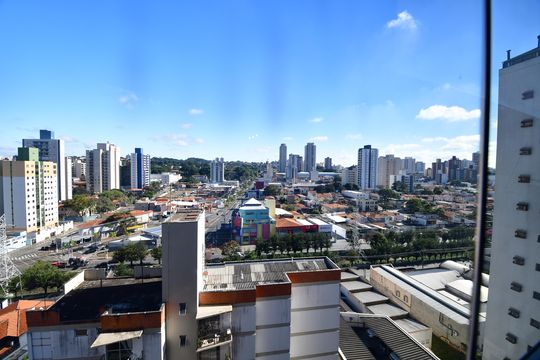 Sala - Vista de apartamento à venda com 1 quarto, 40m² em Cambuí, Campinas
