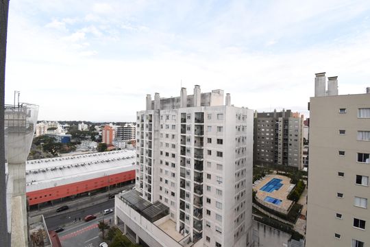 Vista da sacada de apartamento à venda com 3 quartos, 90m² em Boa Vista, Curitiba