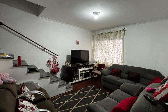 Casa à venda com 2 quartos, 108m² em Santa Terezinha, Santo André