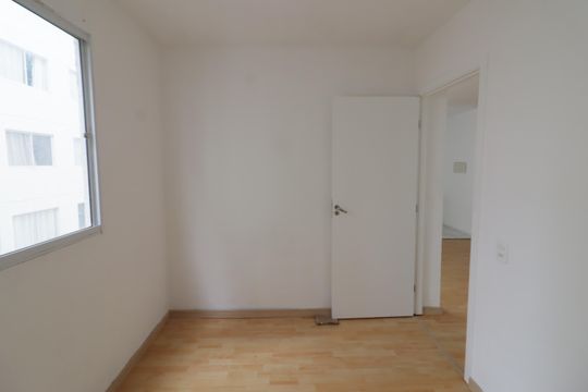 Quarto 2 de apartamento para alugar com 2 quartos, 40m² em Jardim do Lago, Osasco