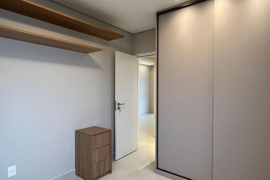 Suíte 2 de apartamento para alugar com 2 quartos, 84m² em Ponta da Praia, Santos