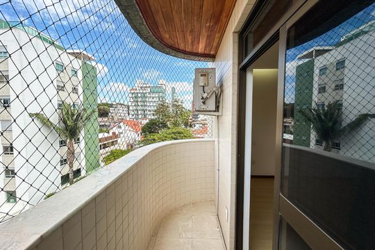 Apartamento à venda com 4 quartos, 364m² em São José, Belo Horizonte