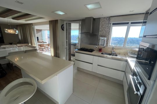 Cozinha de apartamento à venda com 3 quartos, 141m² em Jardim Colombo, São Paulo