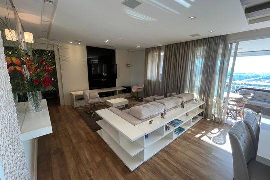 Apartamento à venda com 3 quartos, 141m² em Jardim Colombo, São Paulo