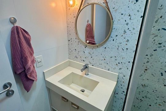 Banheiro de apartamento à venda com 3 quartos, 62m² em Centro, Diadema